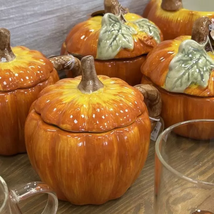 Кружка, 450 мл, с крышкой, керамика, оранжево-зеленая, Тыква, Bright pumpkin — изображение 4